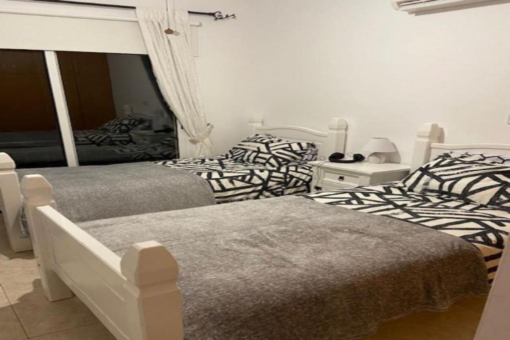 Kato Paphos Apartment In Universal Area ภายนอก รูปภาพ